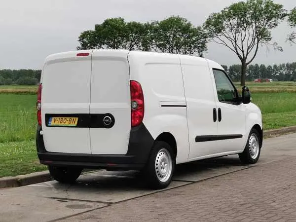 Opel Combo 1.6 CDTI 105 L2H1 Image 3